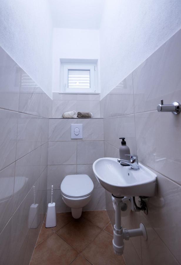 Apartment Jelcic Подстрана Екстер'єр фото