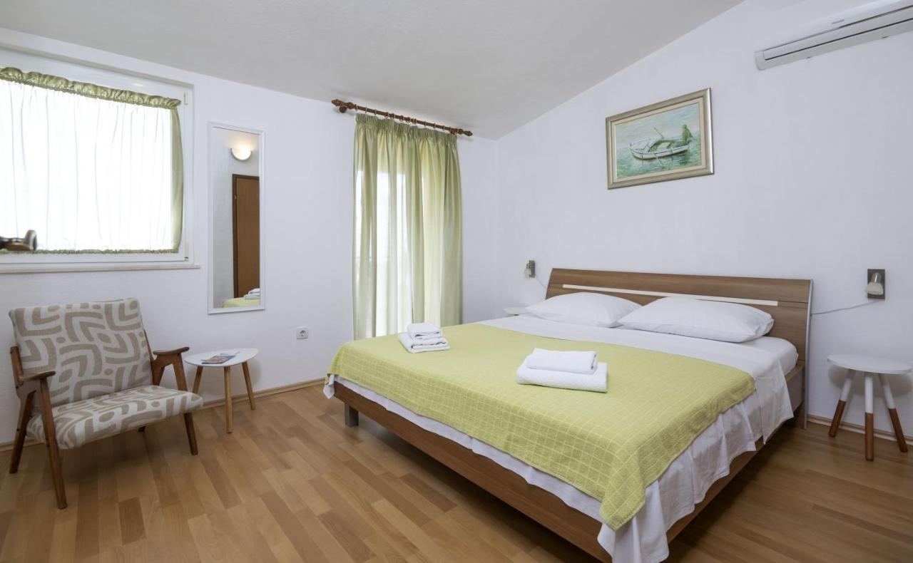 Apartment Jelcic Подстрана Екстер'єр фото