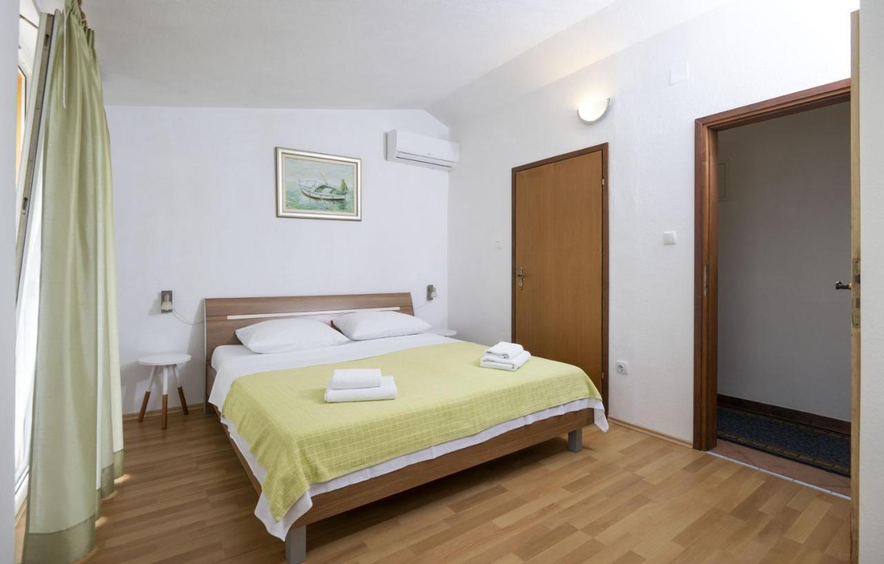 Apartment Jelcic Подстрана Екстер'єр фото