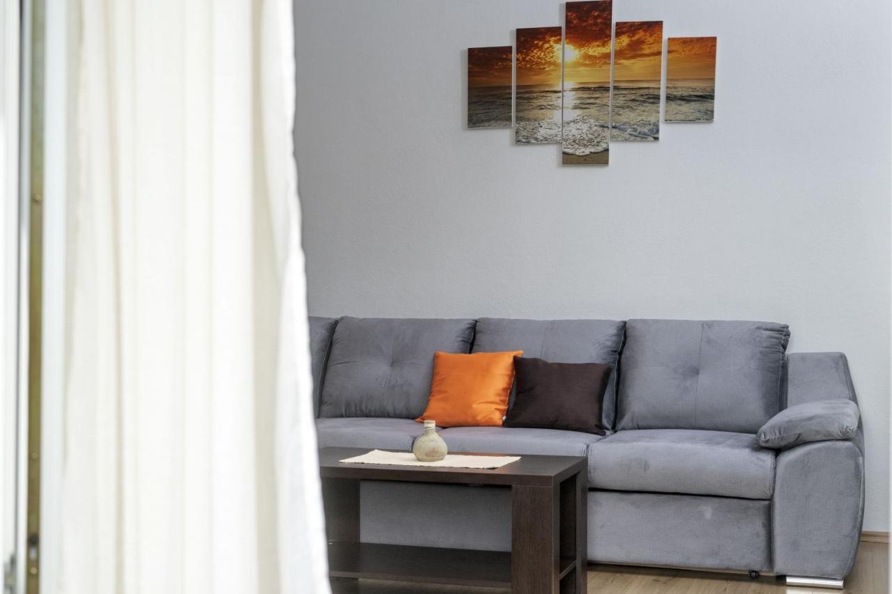 Apartment Jelcic Подстрана Екстер'єр фото
